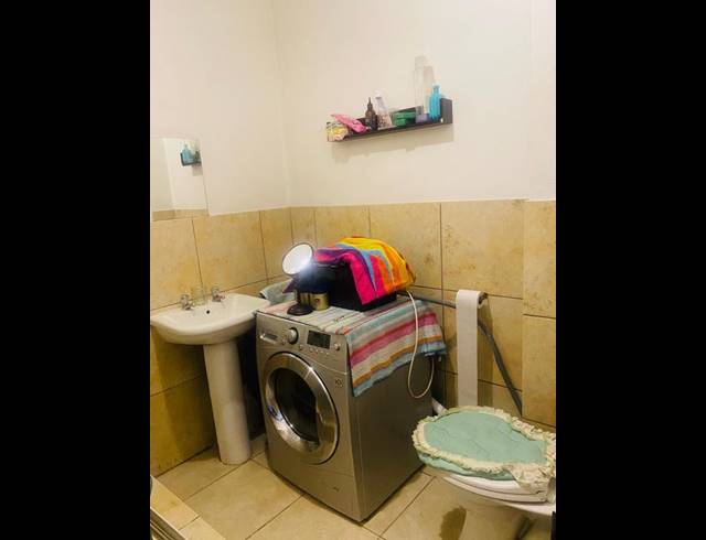 2 BEDROOM APARTMENT FOR SALE IN JABULANI